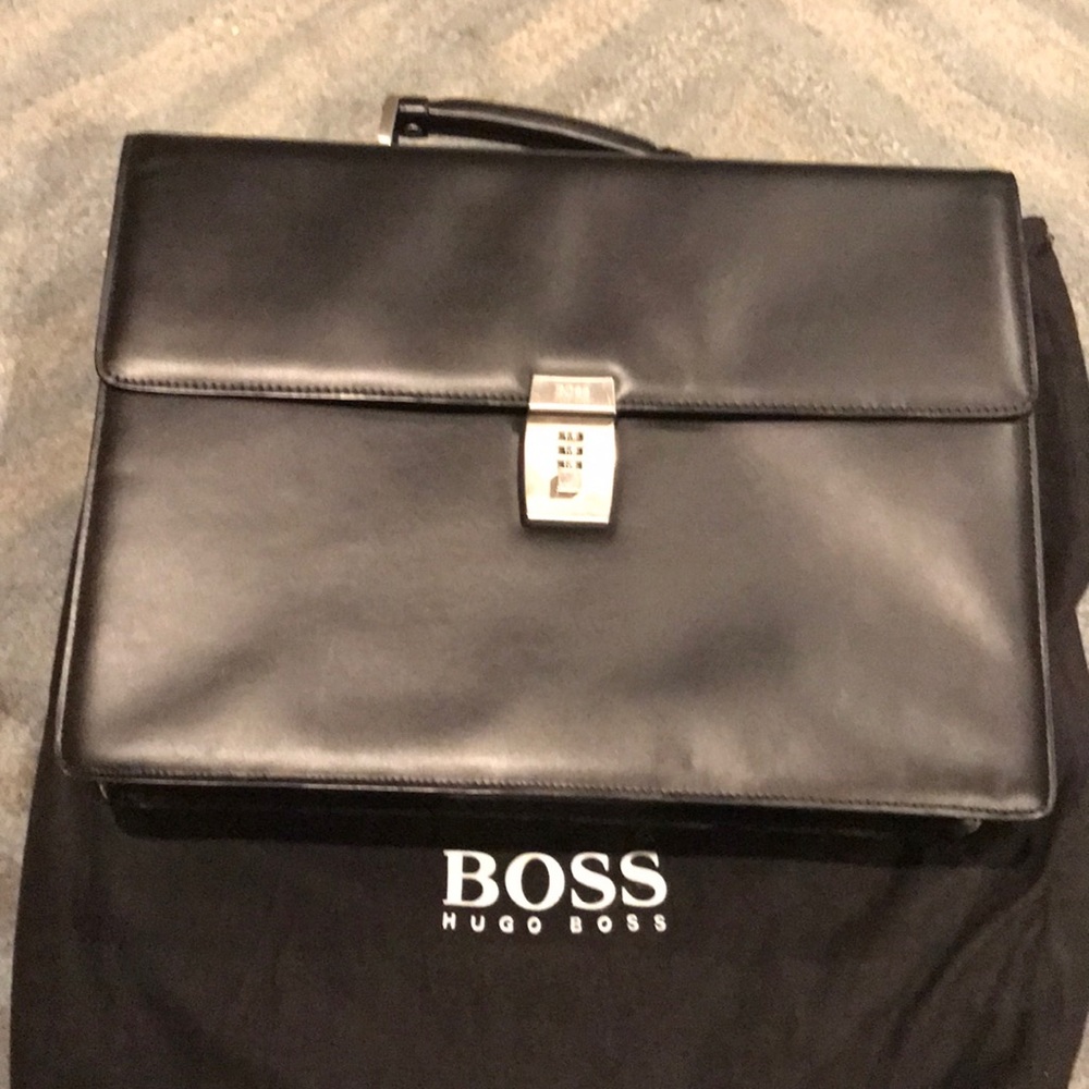 Men’s HUGO BOSS black leather briefcase